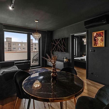 Lam Black - Ac - Balcony Daire Bratislava Dış mekan fotoğraf