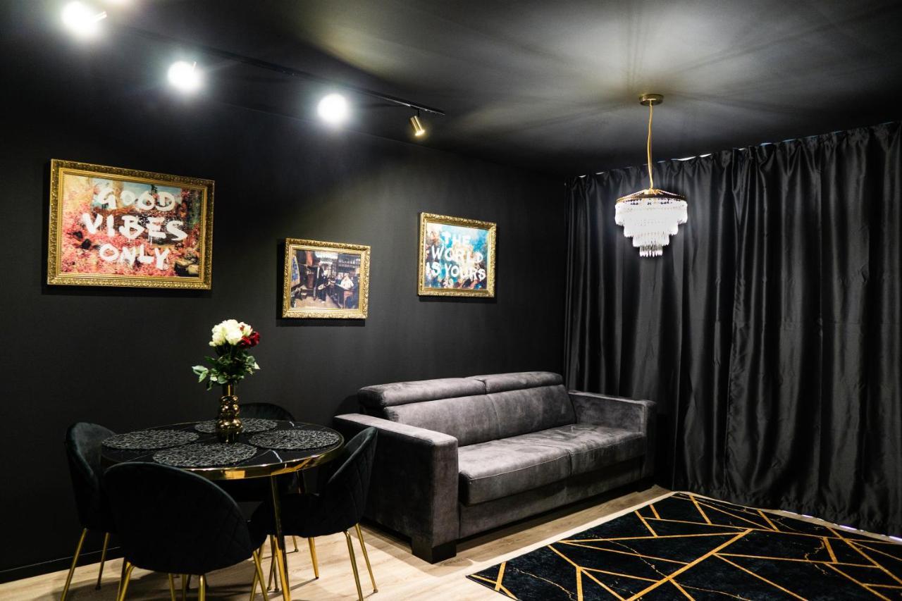 Lam Black - Ac - Balcony Daire Bratislava Dış mekan fotoğraf