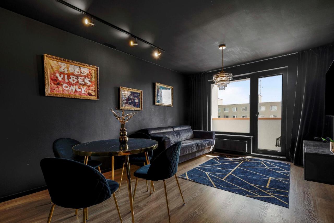 Lam Black - Ac - Balcony Daire Bratislava Dış mekan fotoğraf
