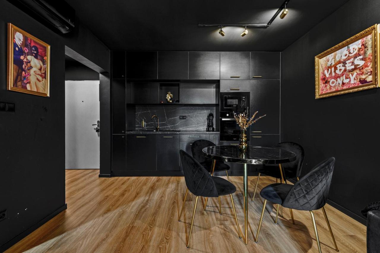Lam Black - Ac - Balcony Daire Bratislava Dış mekan fotoğraf