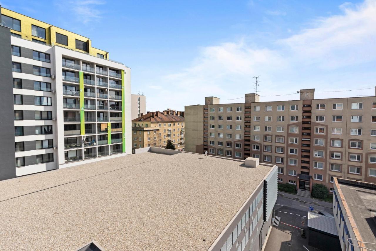 Lam Black - Ac - Balcony Daire Bratislava Dış mekan fotoğraf